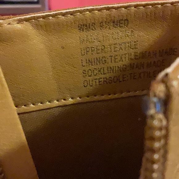 SO Fringe Boots - Picture 5 of 5